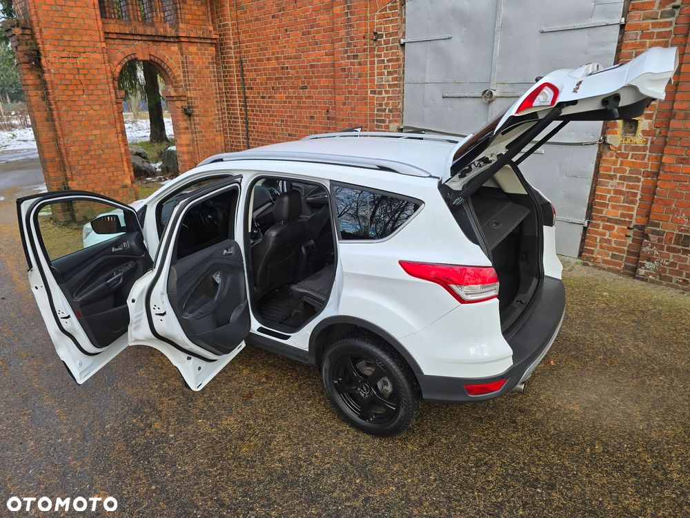 Ford Kuga 1.6 EcoBoost 2x4 Titanium - 34