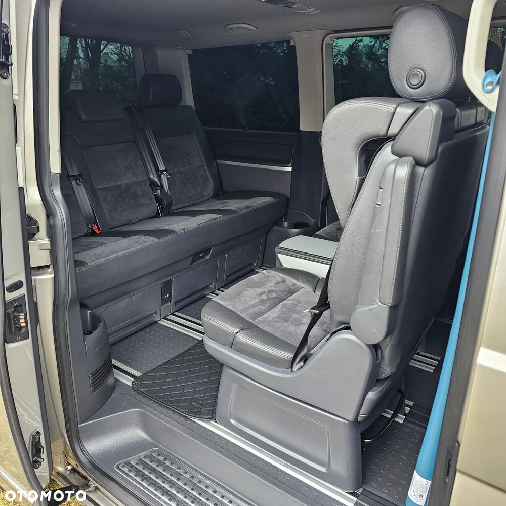 Volkswagen Multivan - 16