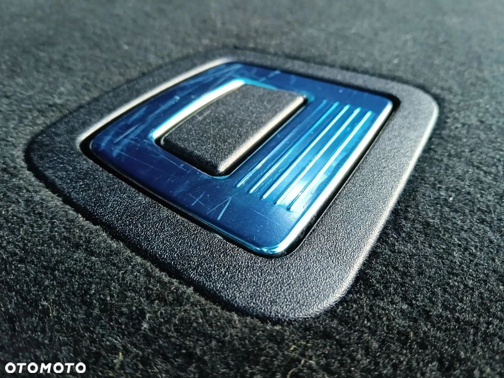 Mercedes-Benz Klasa E - 29