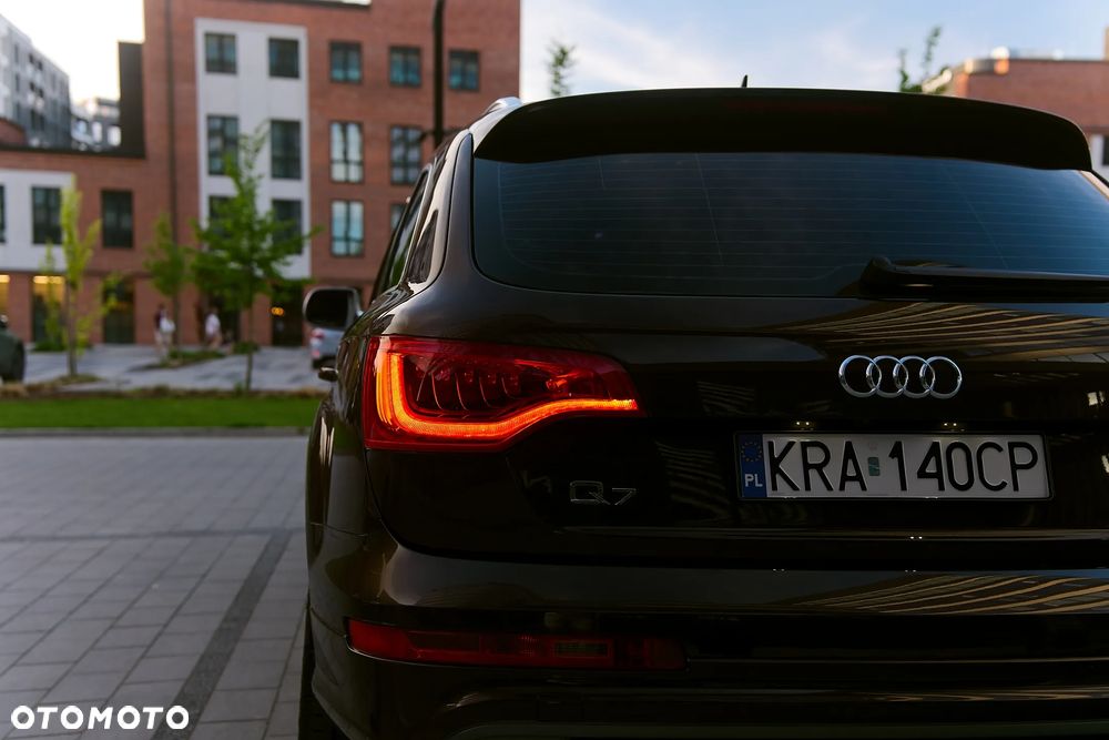 Audi Q7 3.0 TDI DPF clean diesel Quattro Tiptronic - 24
