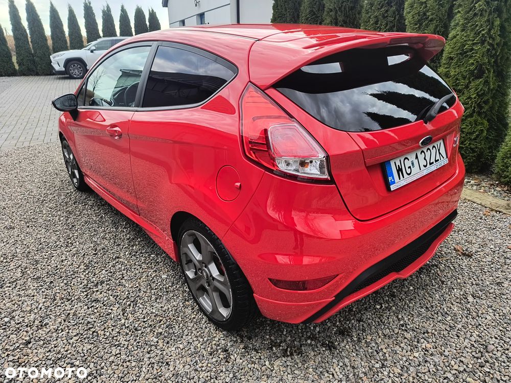 Ford Fiesta ST - 4