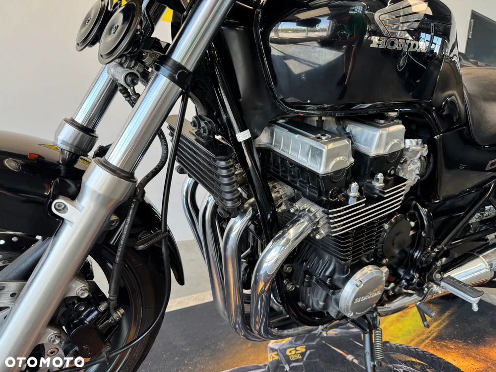 Honda CB - 9