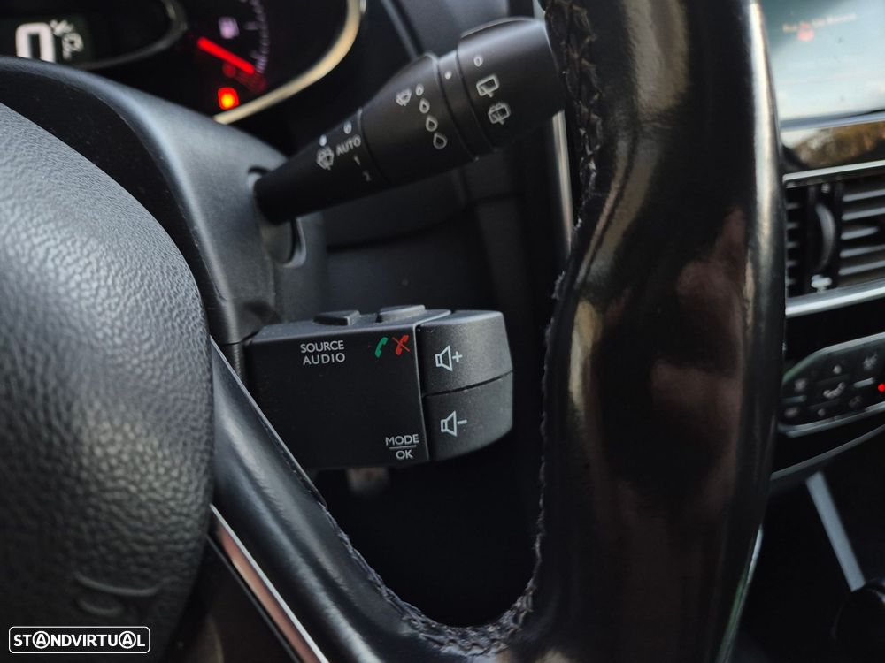 Renault Clio Sport Tourer (Energy) dCi 90 EDC Bose Edition - 21