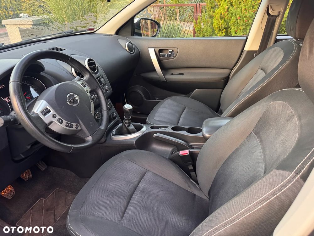 Nissan Qashqai - 23