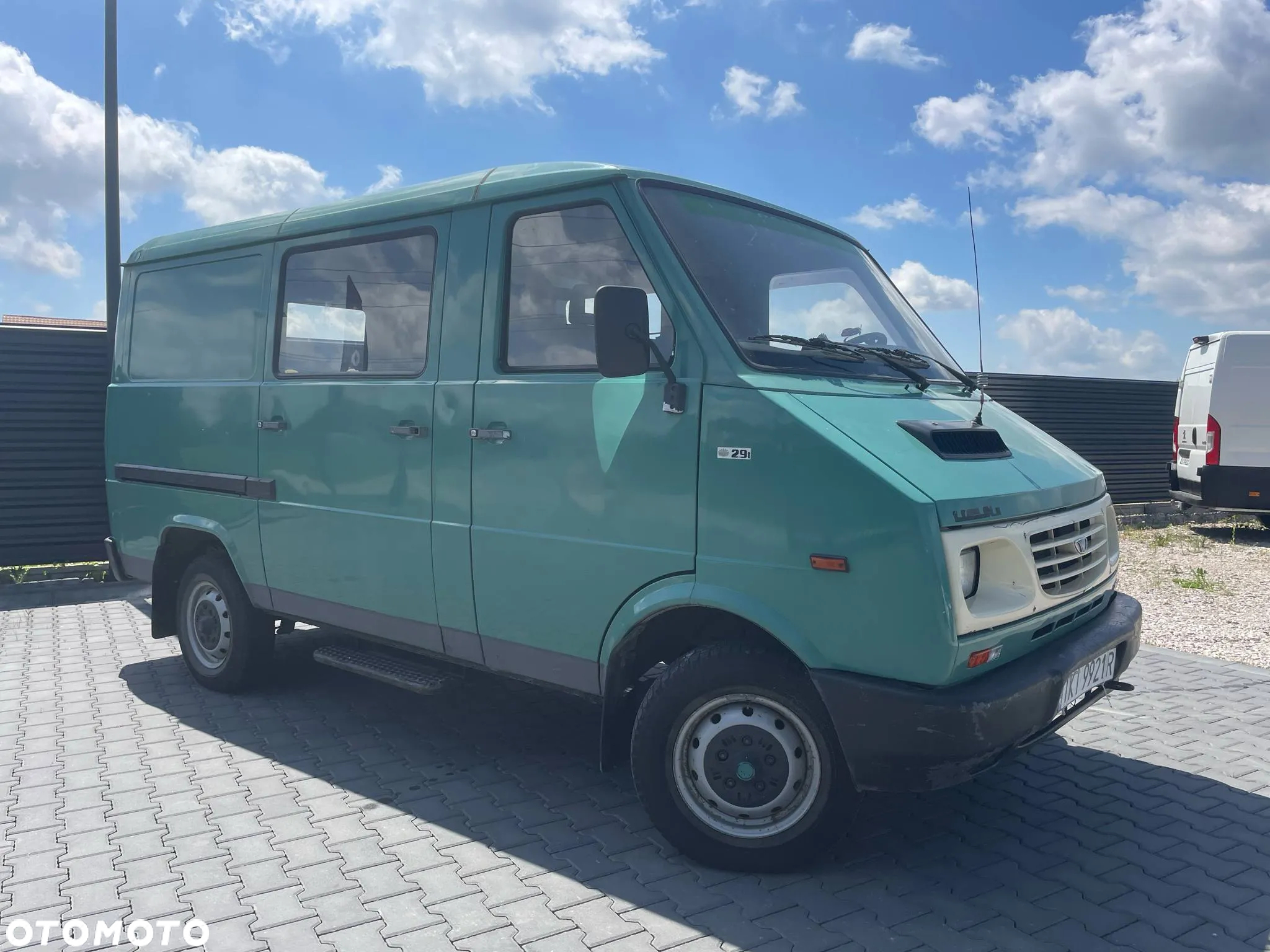 Daewoo Inny - 17