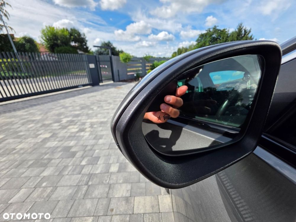 Opel Insignia - 28