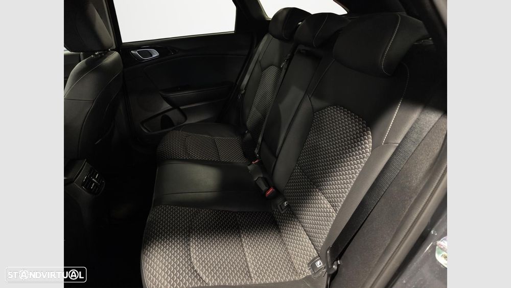 Kia Ceed SW - 12