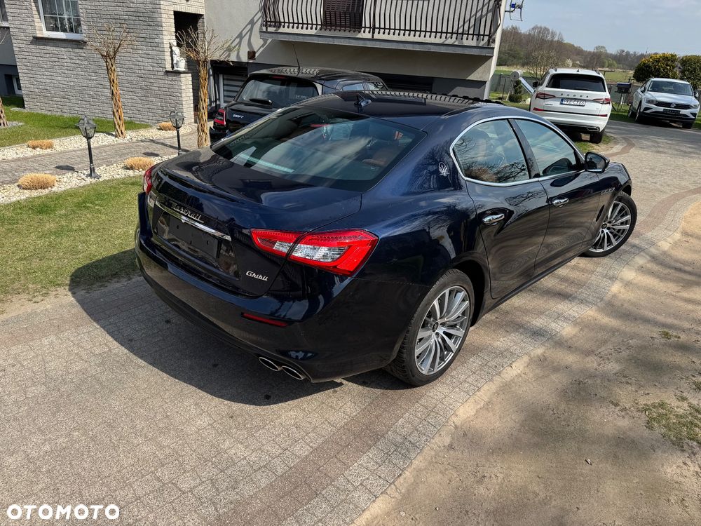 Maserati Ghibli GranSport - 13