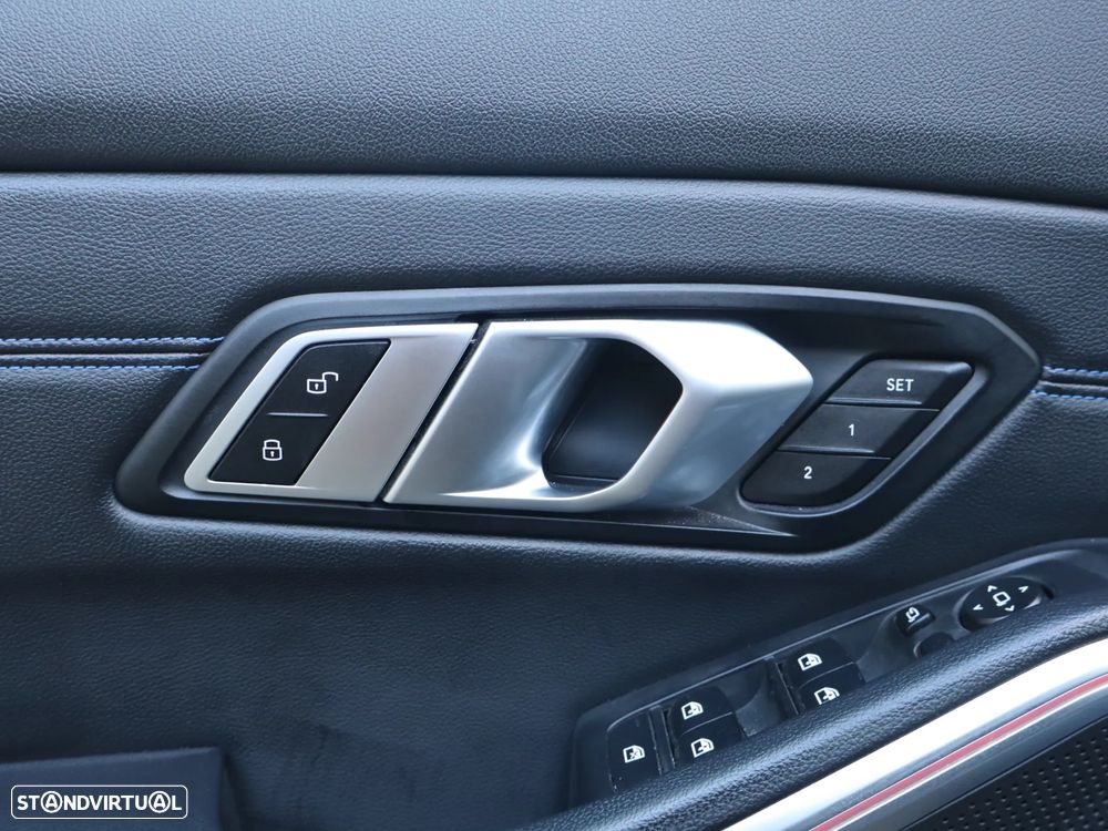 BMW 330 e Pack M Auto - 42