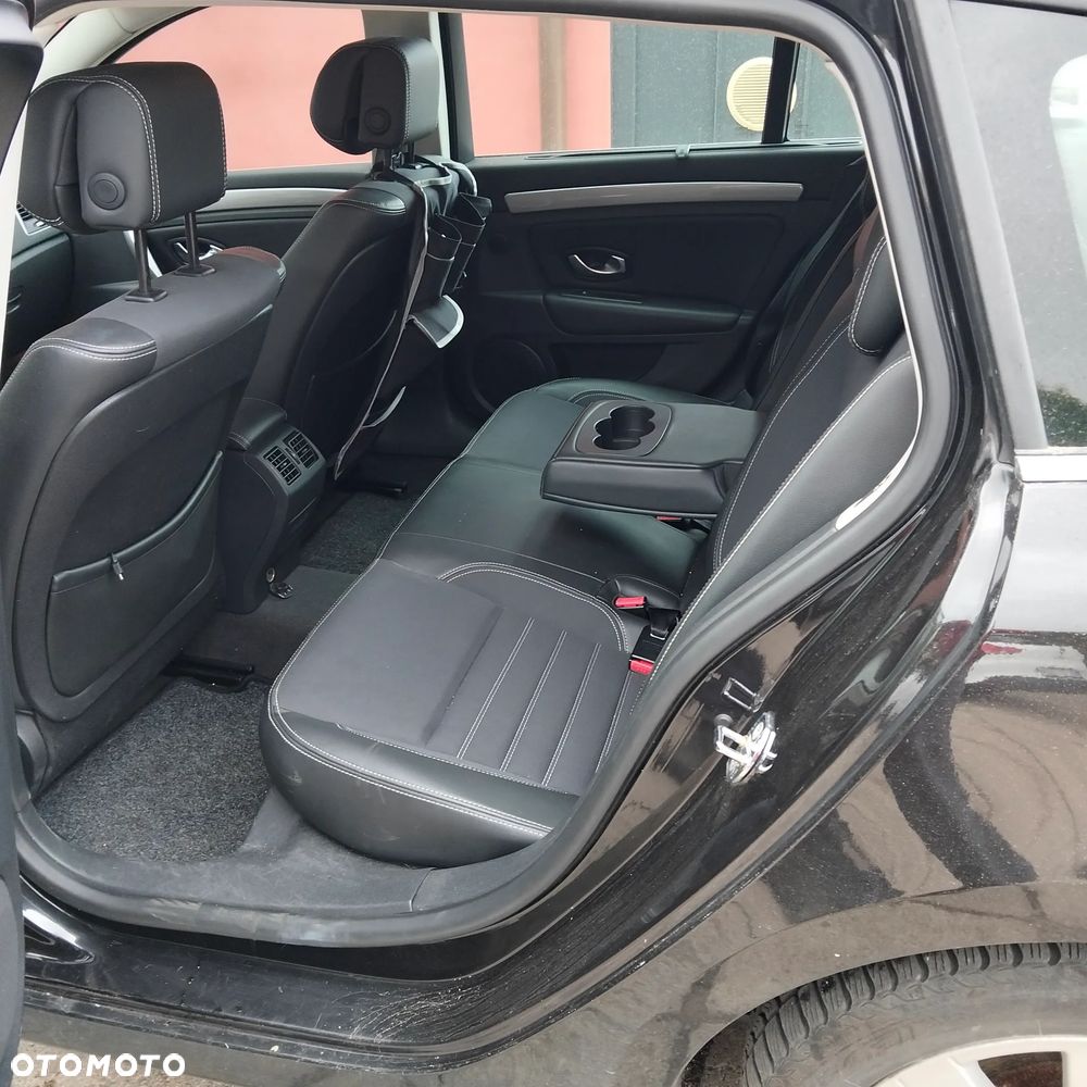 Renault Laguna 2.0 dCi Initiale - 10