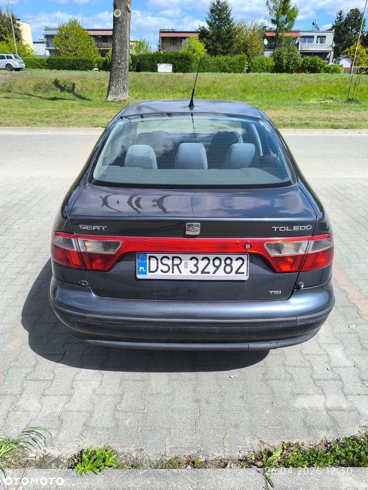 Seat Toledo 1.9 TDI Signo - 3