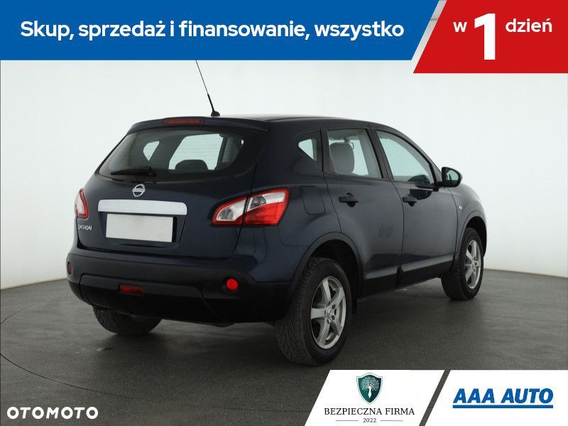 Nissan Qashqai - 7