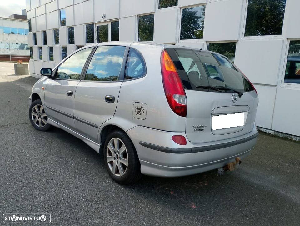 Nissan Almera Tino - 7