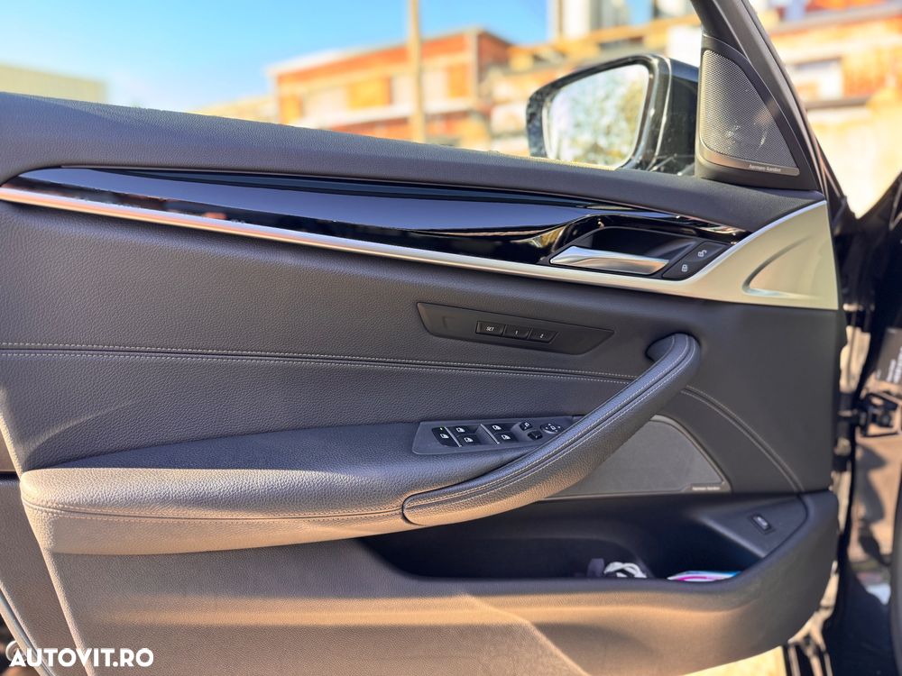 BMW Seria 5 530d xDrive Aut. Sport Line - 7