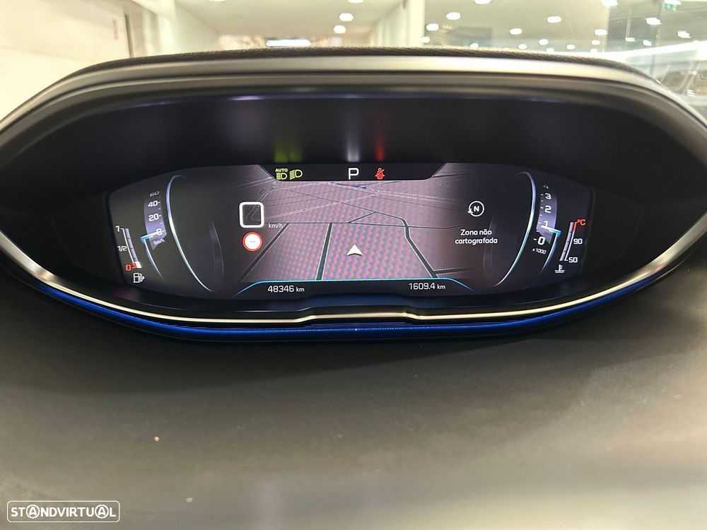 Peugeot 3008 1.2 PureTech Allure EAT8 - 24