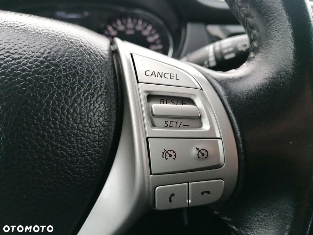 Nissan Qashqai 1.5 dCi DPF acenta - 18