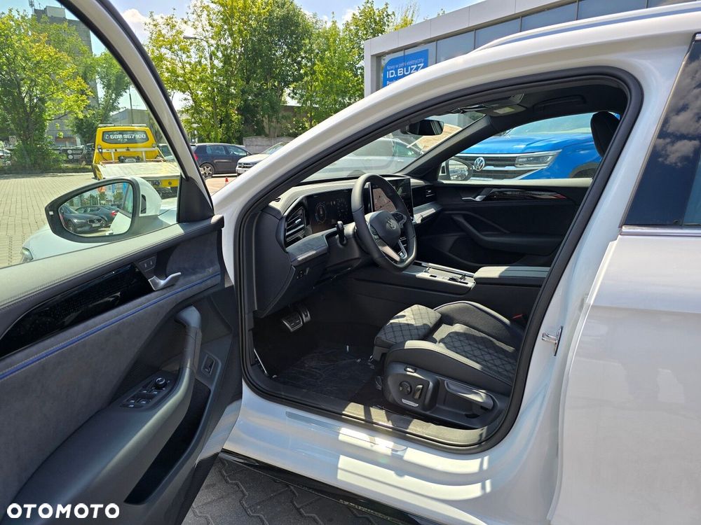 Volkswagen Passat Variant - 12