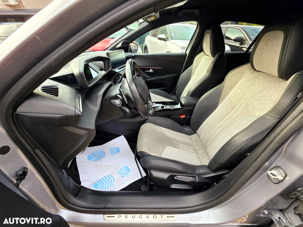 Peugeot 208 PureTech 130 EAT8 GT - 23