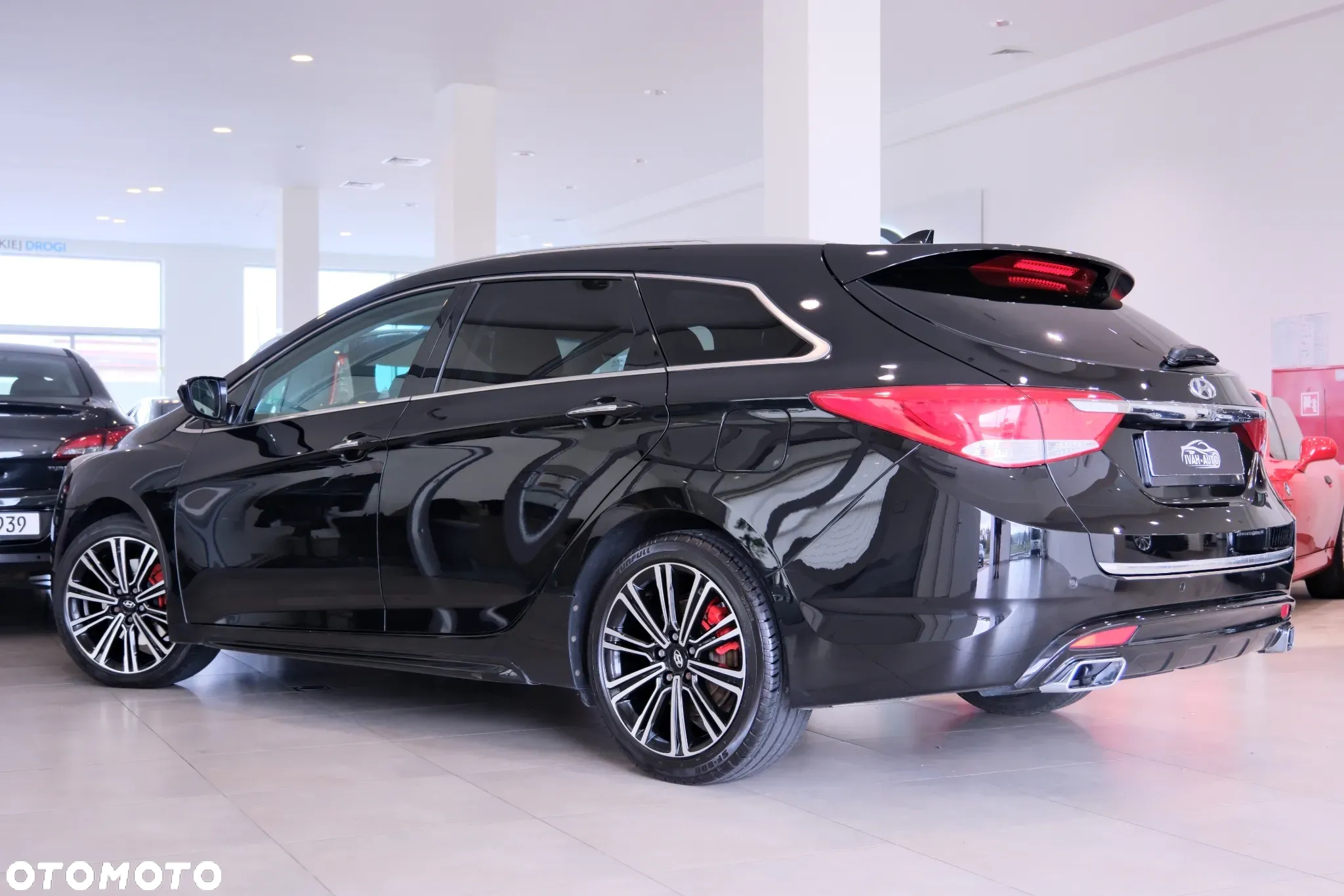 Hyundai i40 Kombi 1.7 CRDi DCT Premium - 9