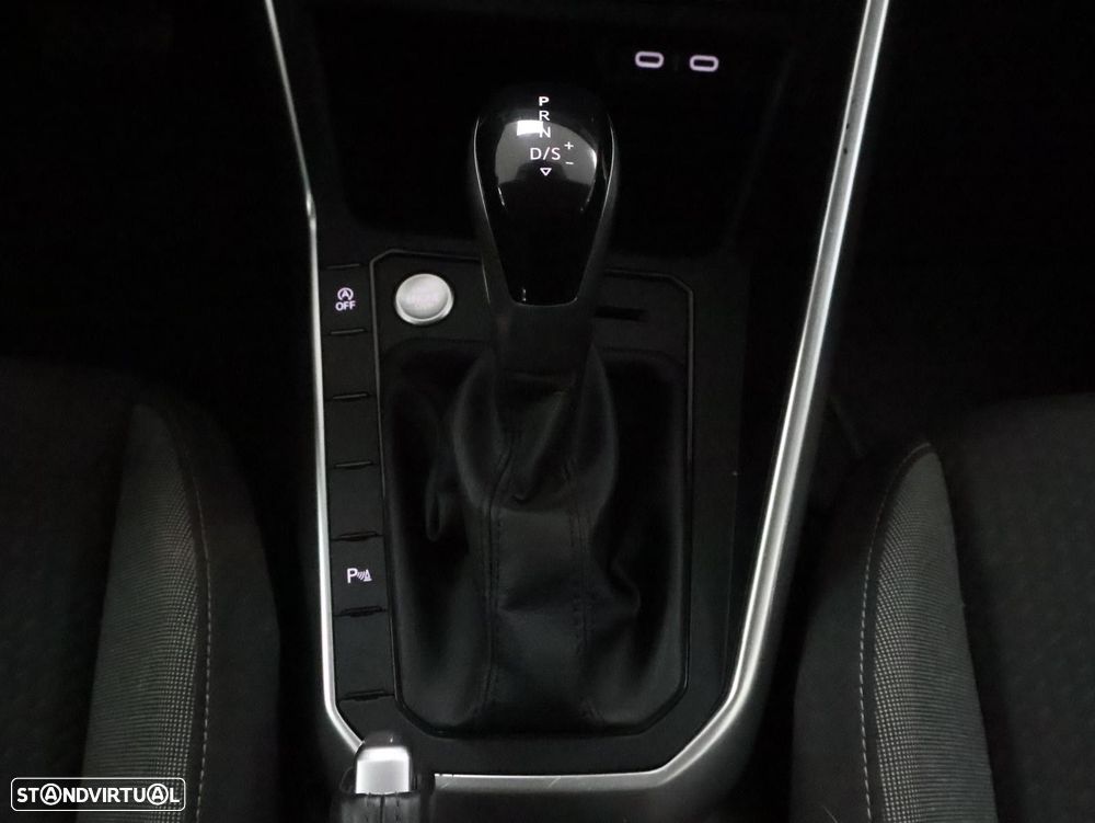 VW Taigo 1.0 TSI Urban DSG - 25