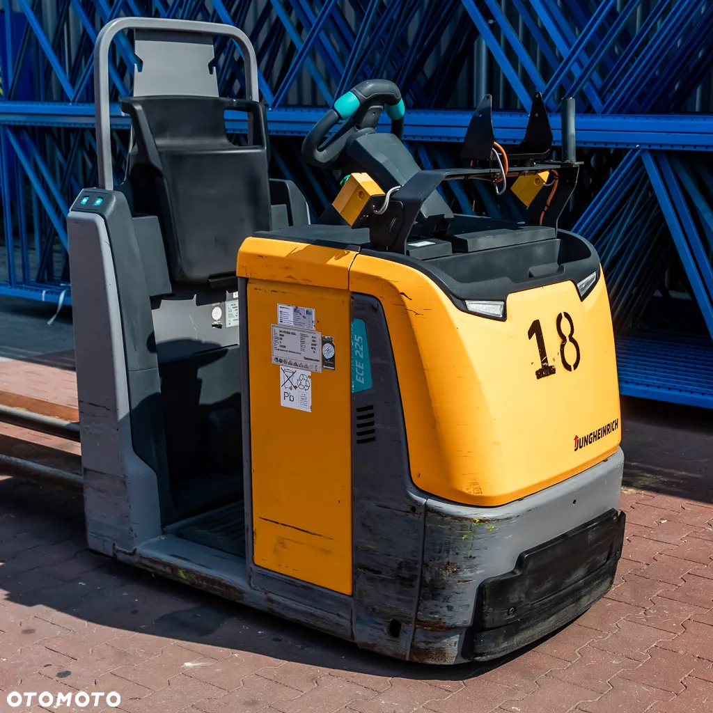 Jungheinrich ECE 225 - 2