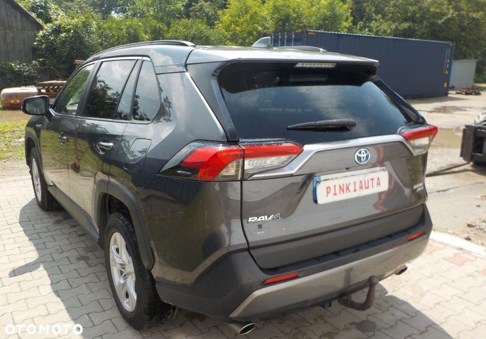Toyota RAV4 - 8