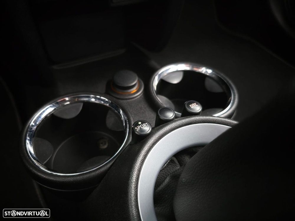 MINI 3 Portas John Cooper Works - 19