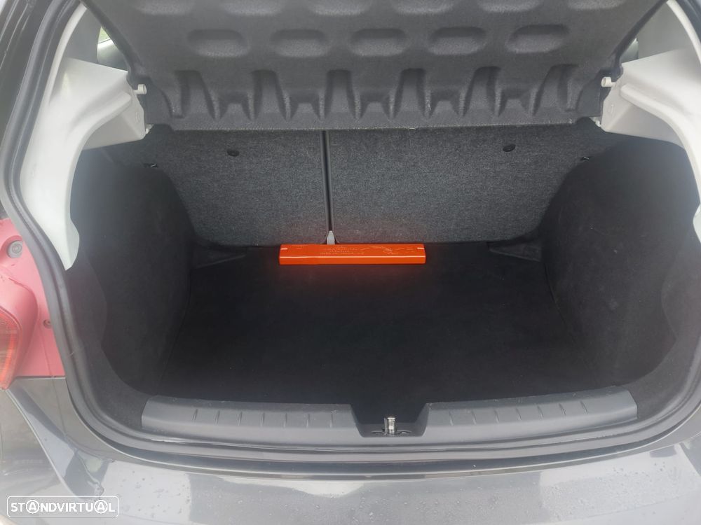 SEAT Ibiza 1.4 TDi Style DPF - 17