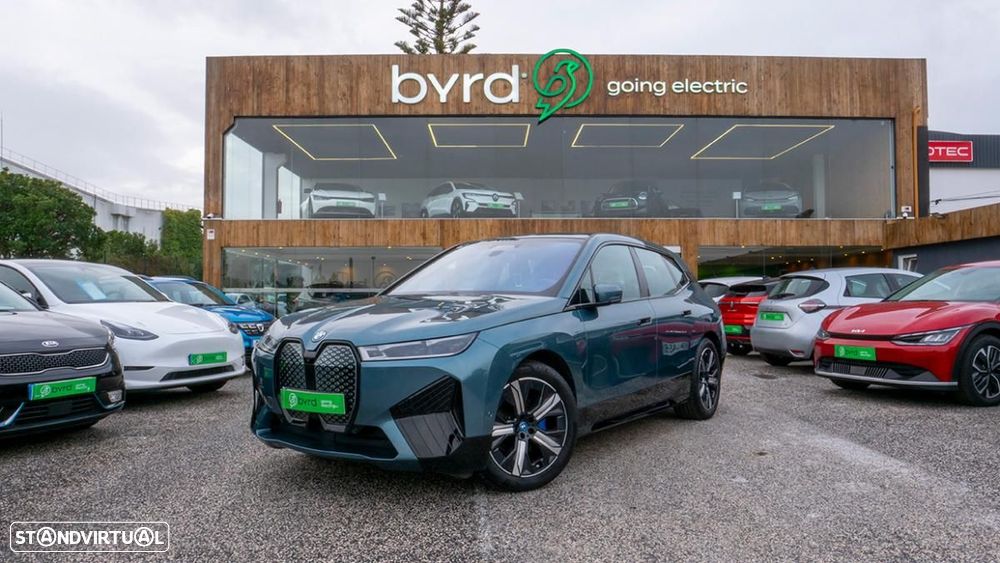 BMW iX xDrive 40 Pack Desportivo - 1