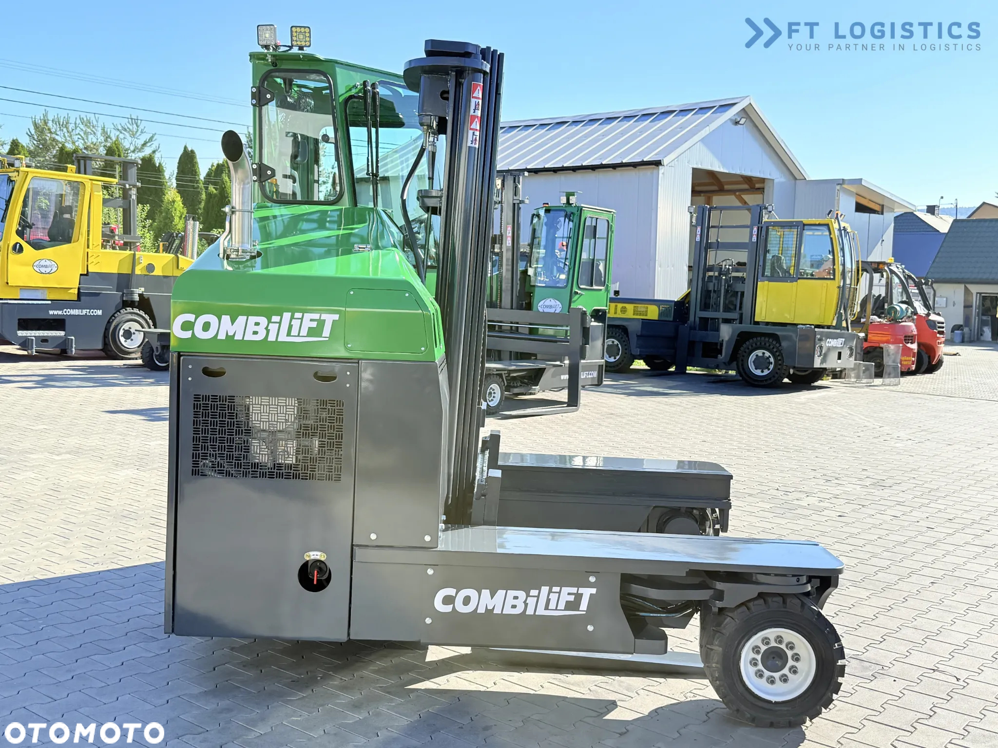 Combilift WÓZEK CZTEROKIERUNKOWY - WIELOKIERUNKOWY C4500 / DIESEL / TRIPLEX 4900MM /JEDYNE 4854 MOTOGODZIN /  POZYCJONER WIDEŁ / PEŁNA KABINA - OGRZEWANIE / STAN IDEALNY / Szeroka oferta wózków czterokierunkowych i bocznych, dopasowanych do różnorodnych potrzeb i zastosowań - 7