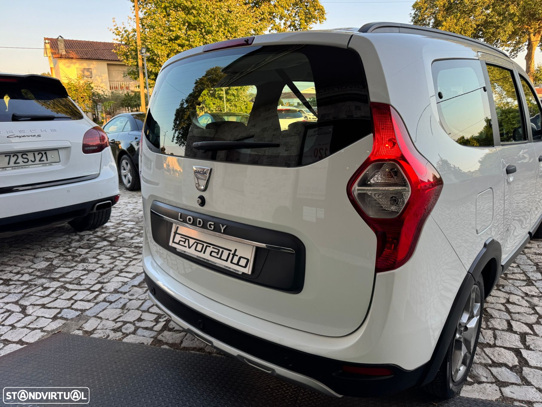 Dacia Lodgy 1.5 Blue dCi Stepway 7L - 31