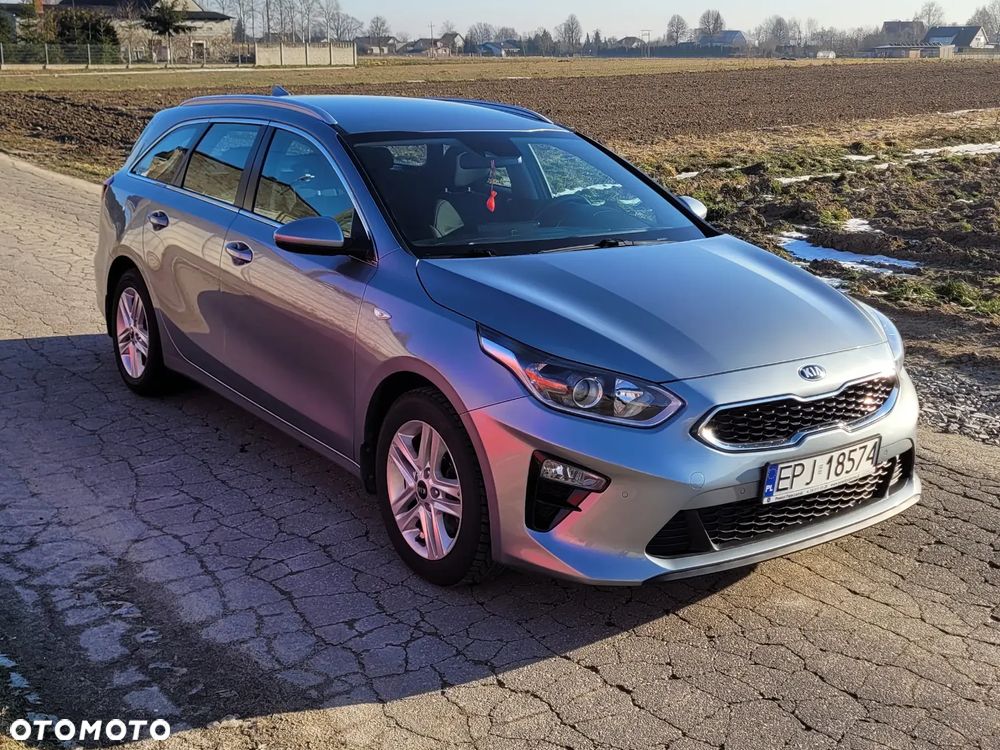 Kia Ceed 1.6 CRDi mHEV M - 1