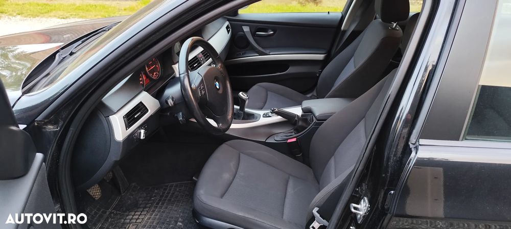 BMW Seria 3 318d - 8
