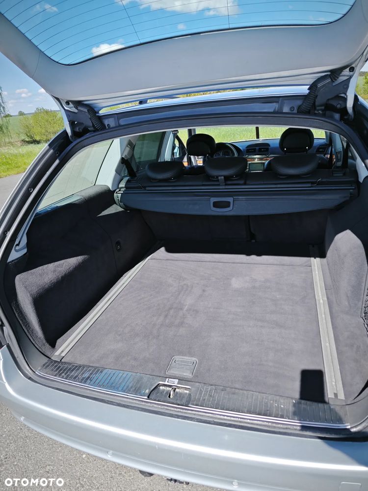 Mercedes-Benz Klasa E 320 T 4-Matic Elegance - 29