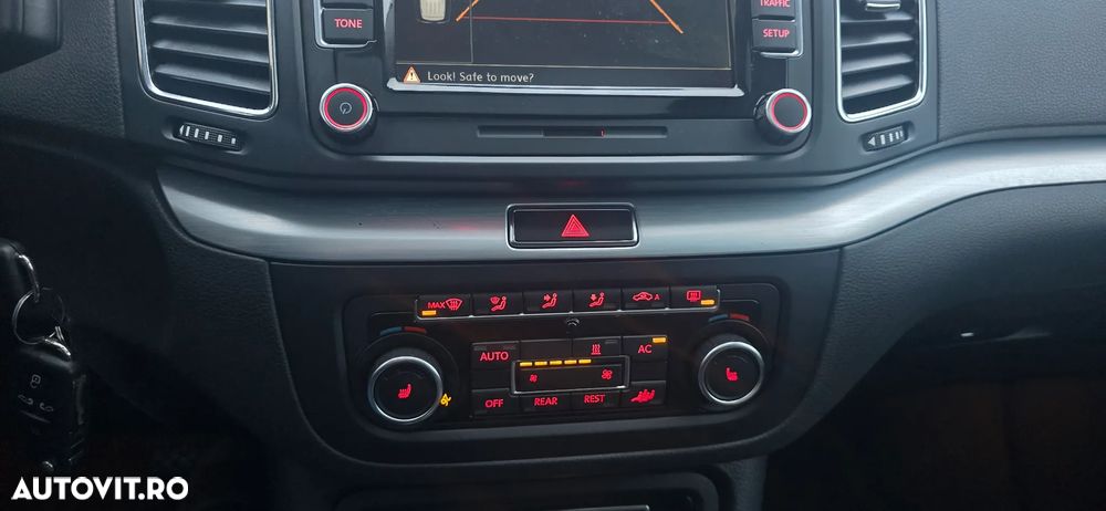 Volkswagen Sharan 2.0 TDI DSG Blue Motion Highline - 11