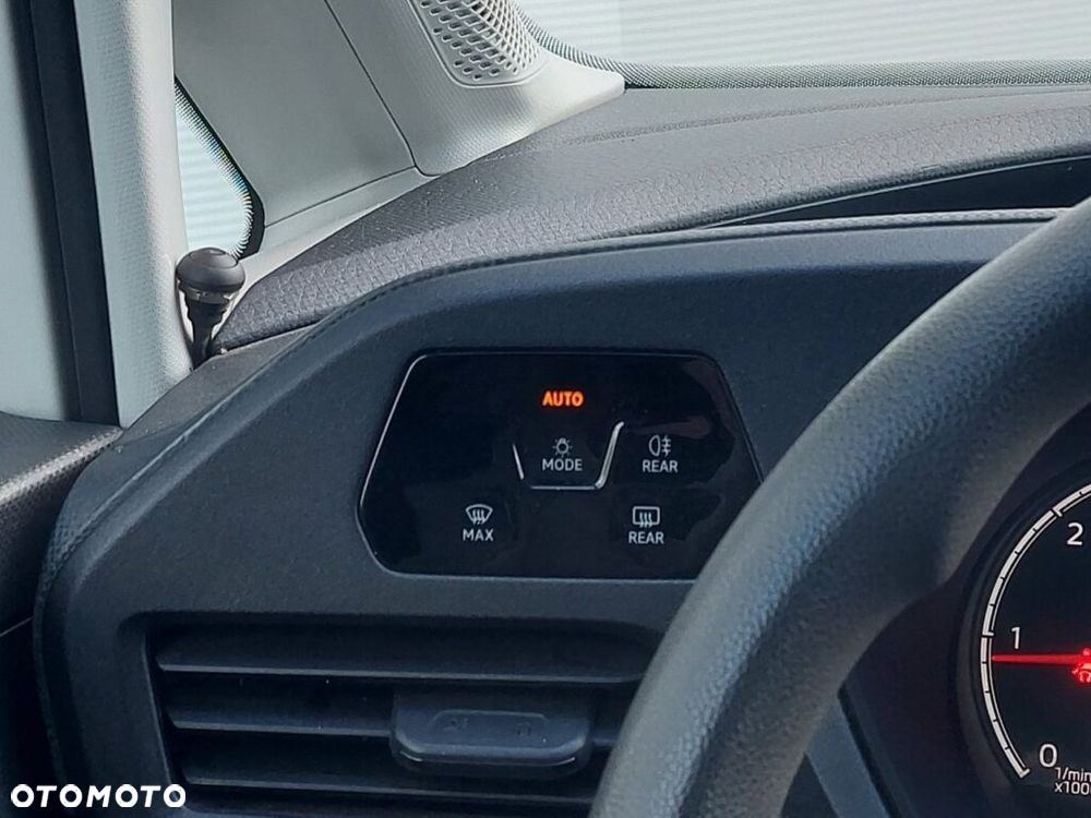 Volkswagen Caddy - 11