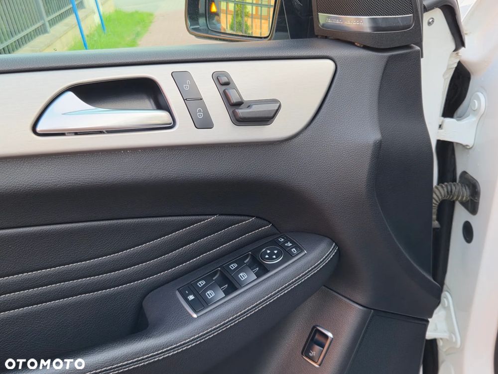 Mercedes-Benz ML 350 BlueTEC 4-Matic - 27