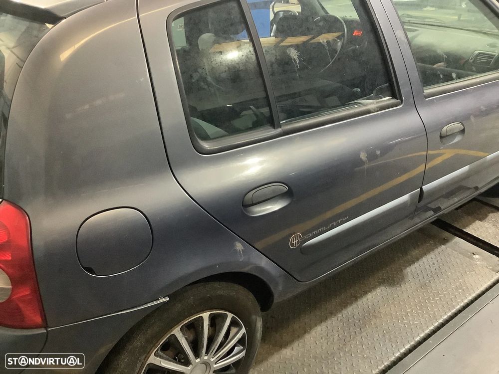 Renault Clio 2 1.5 DCi - Para Peças - 4