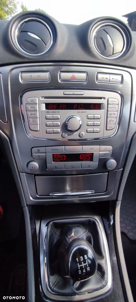 Ford Mondeo 2.0 Titanium - 13