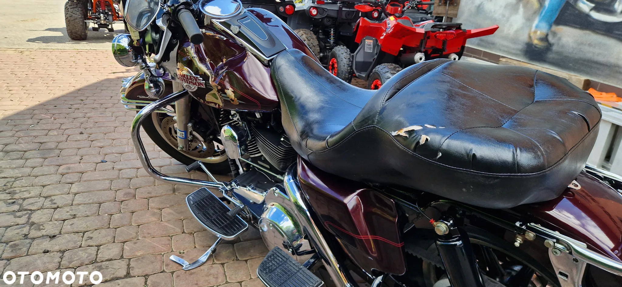 Harley-Davidson FLH Electra Glide - 26