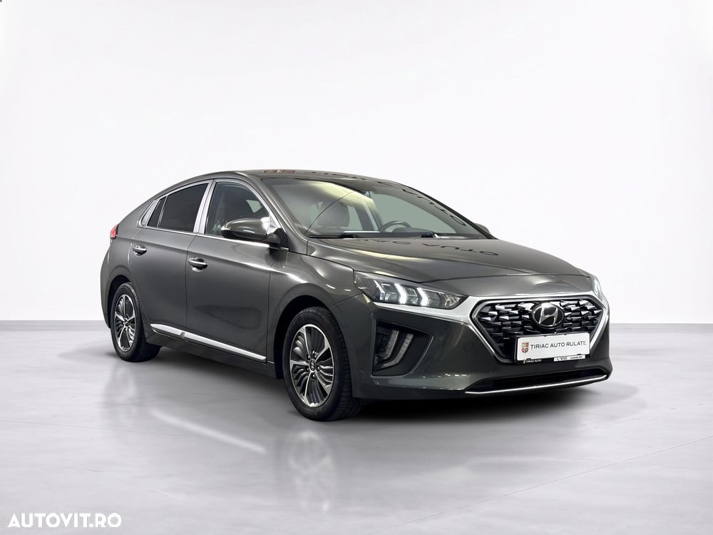 Hyundai IONIQ - 8