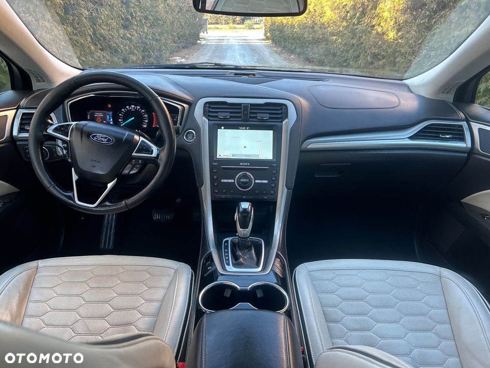 Ford Mondeo - 15