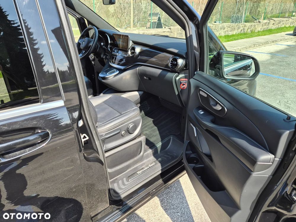Mercedes-Benz EQV 300 lang - 11