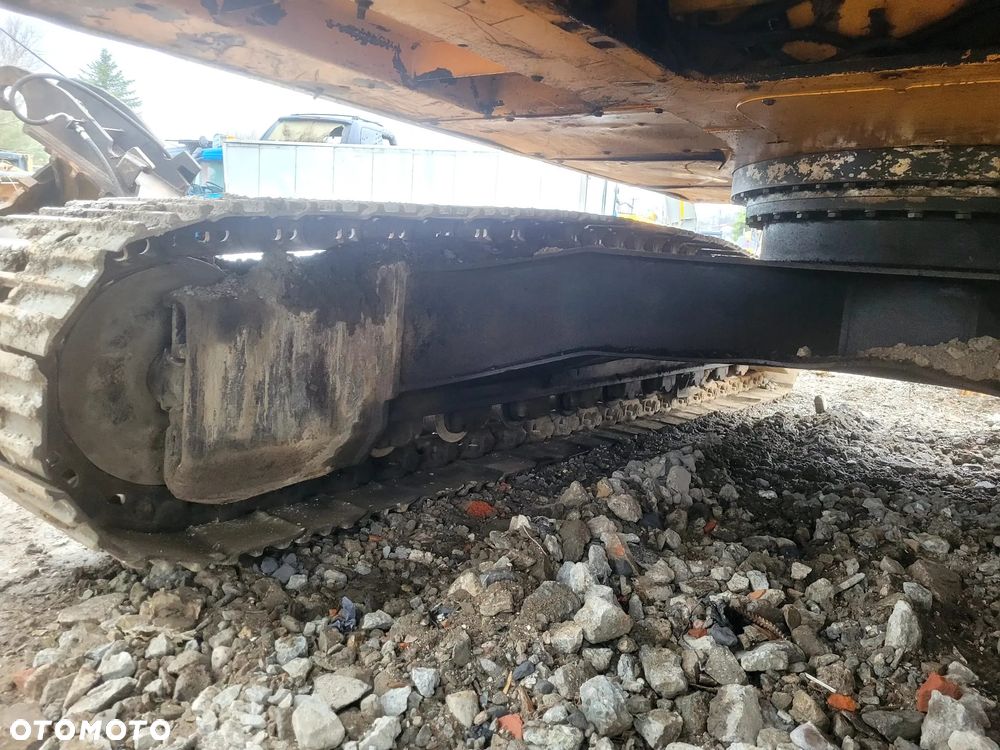 Hyundai 250LC-7 - 16