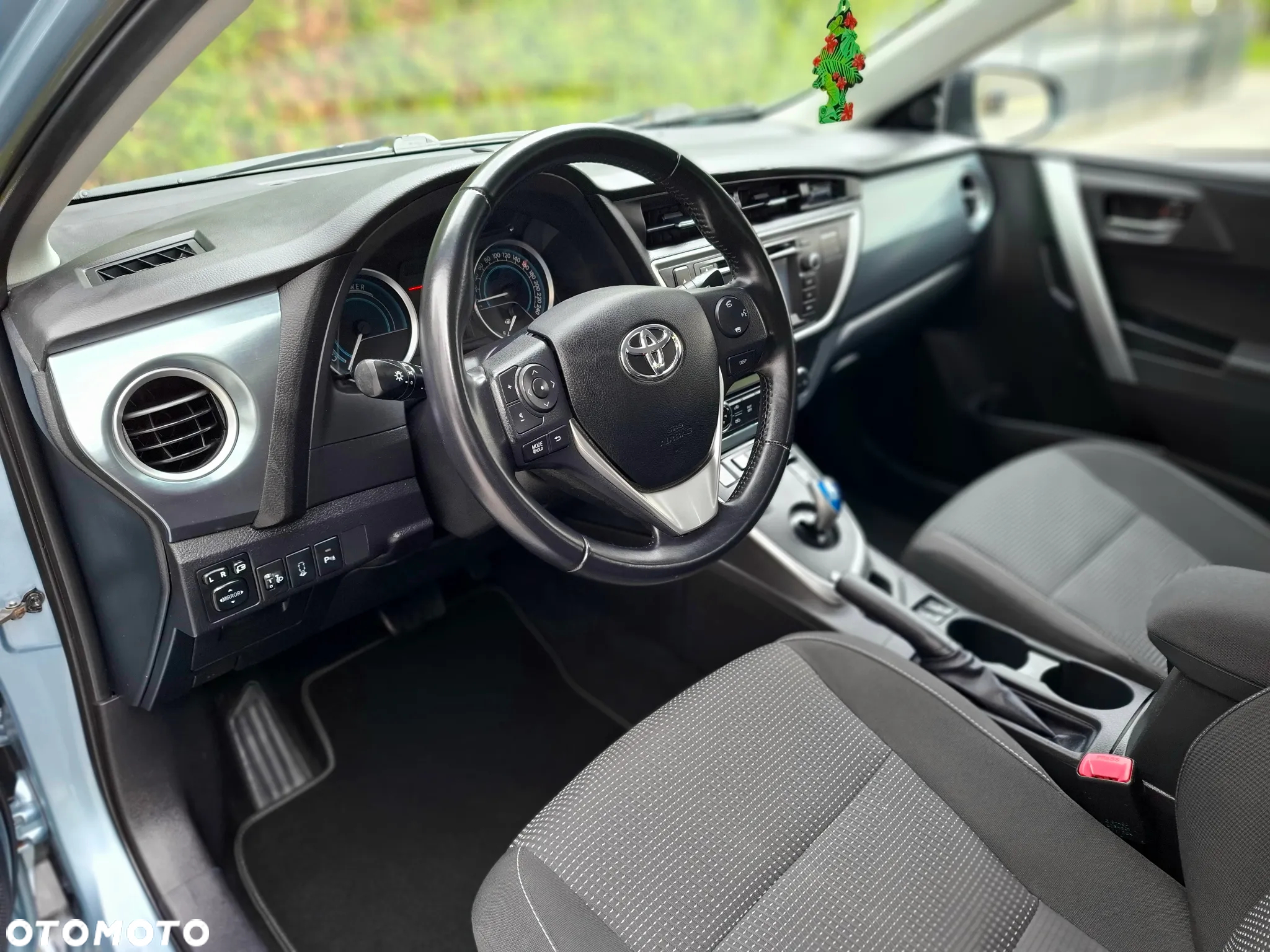 Toyota Auris - 9