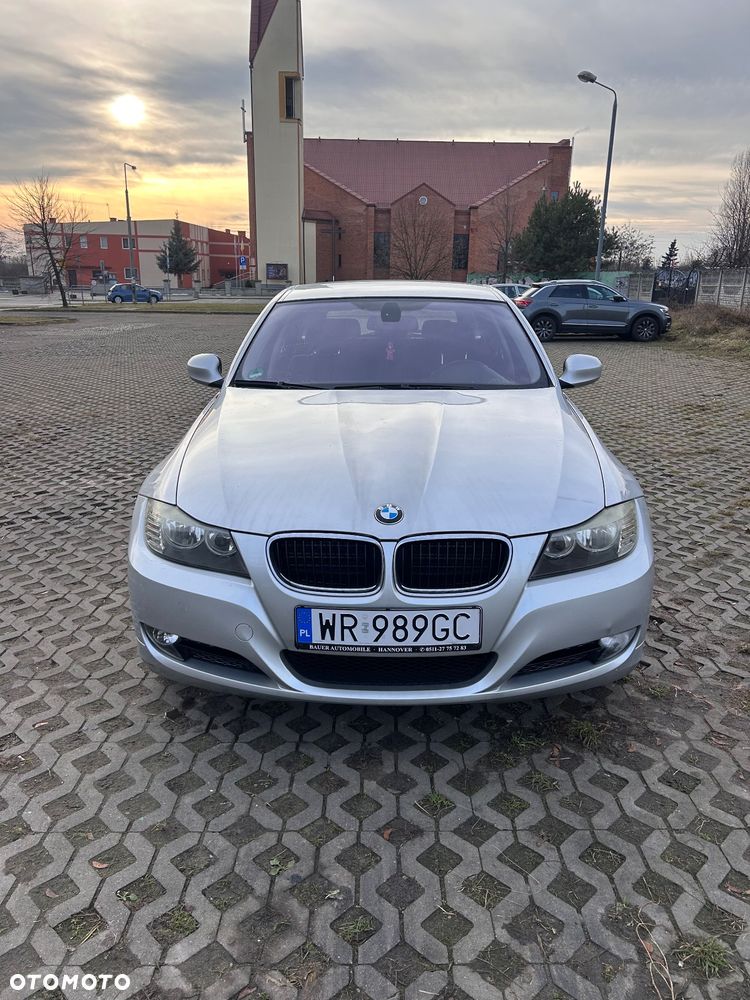 BMW Seria 3 318i - 3