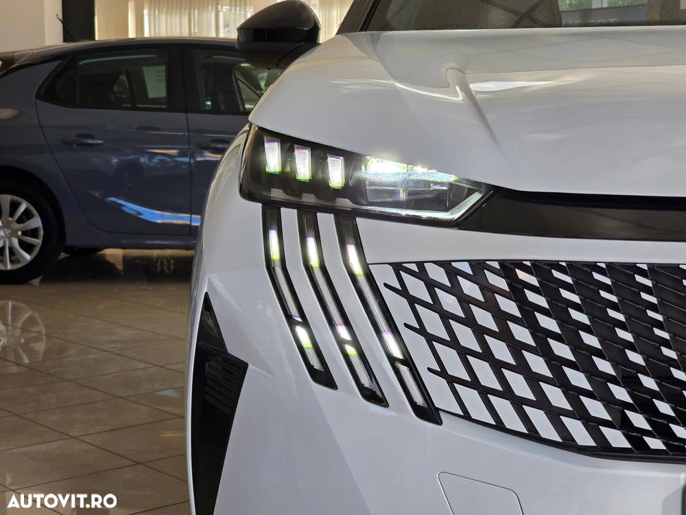 Peugeot 3008 1.2 Hybrid 145 e-DCS6 GT - 5