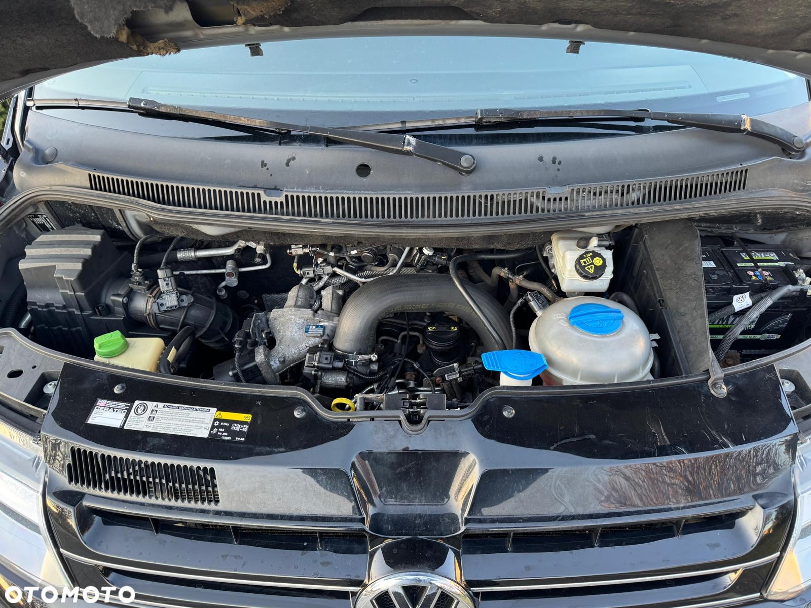 Volkswagen Caravelle - 35