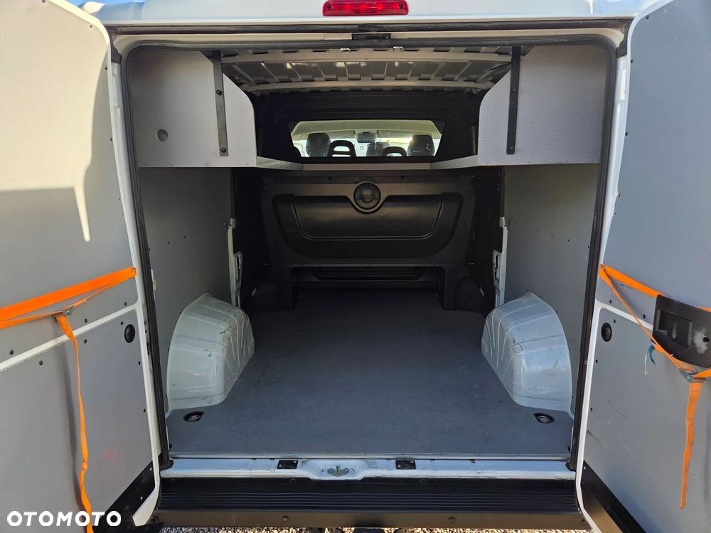 Opel Movano 2.2 DIESEL MultiCab L2H1 - 33