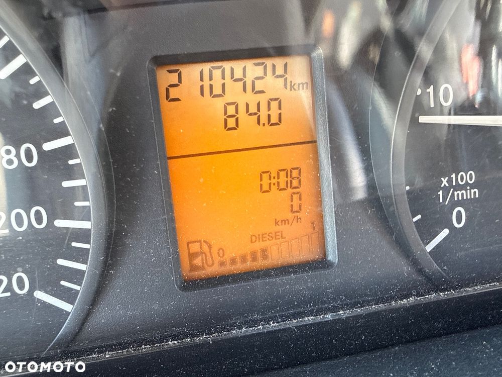 Mercedes-Benz Vito - 10